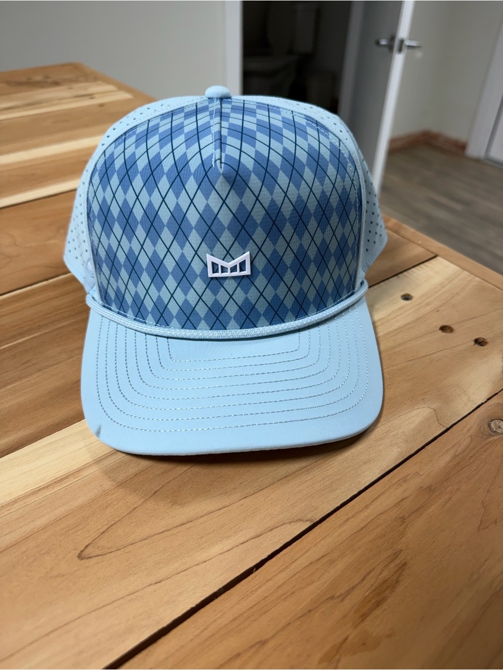 NWT! Melin Hydro Cap
